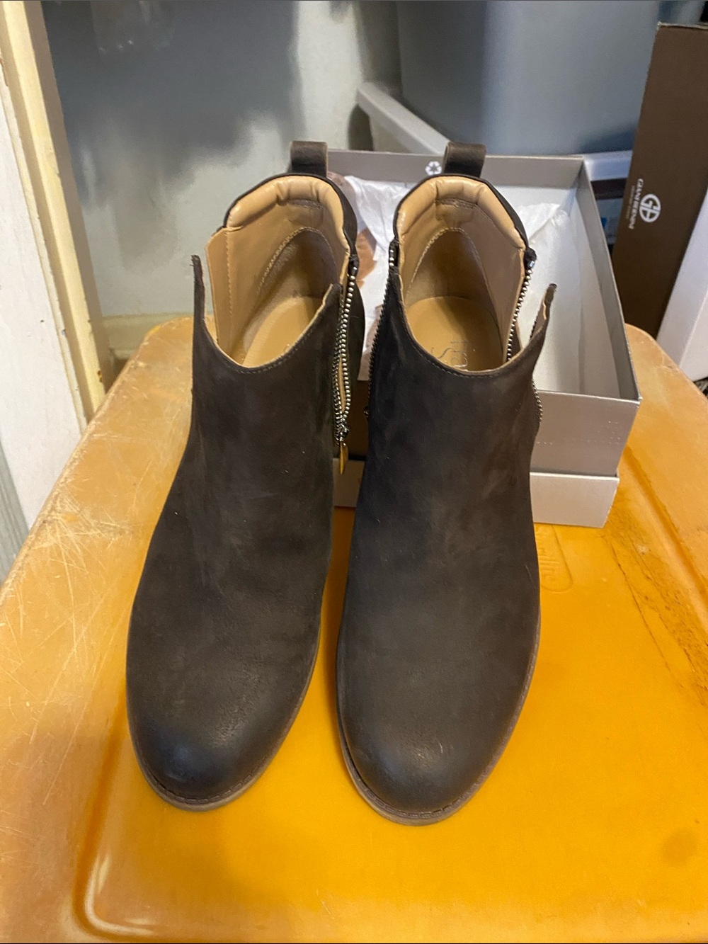 Franco Sarto Dark Brown Suede Ankle Booties with Side Zipper; size 8.5 NWT